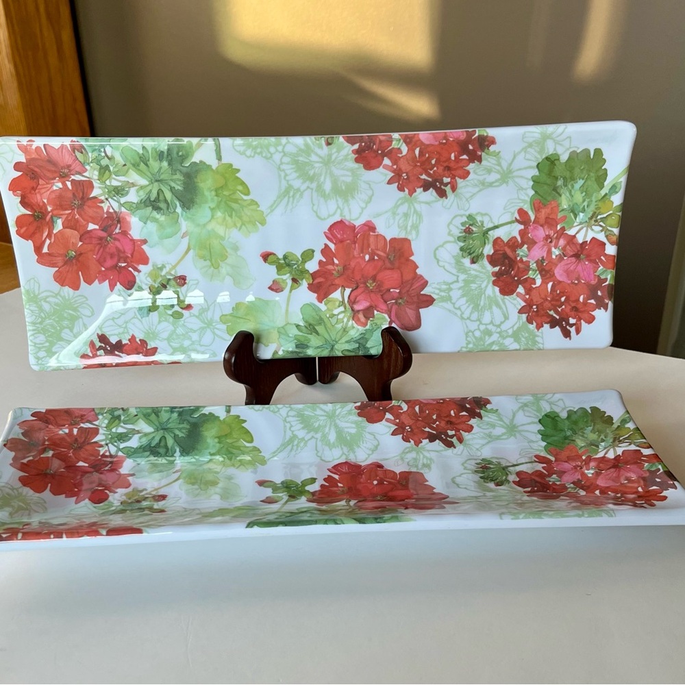Set of Gail Flores textured floral melamine trays for Keller-Charles, platters